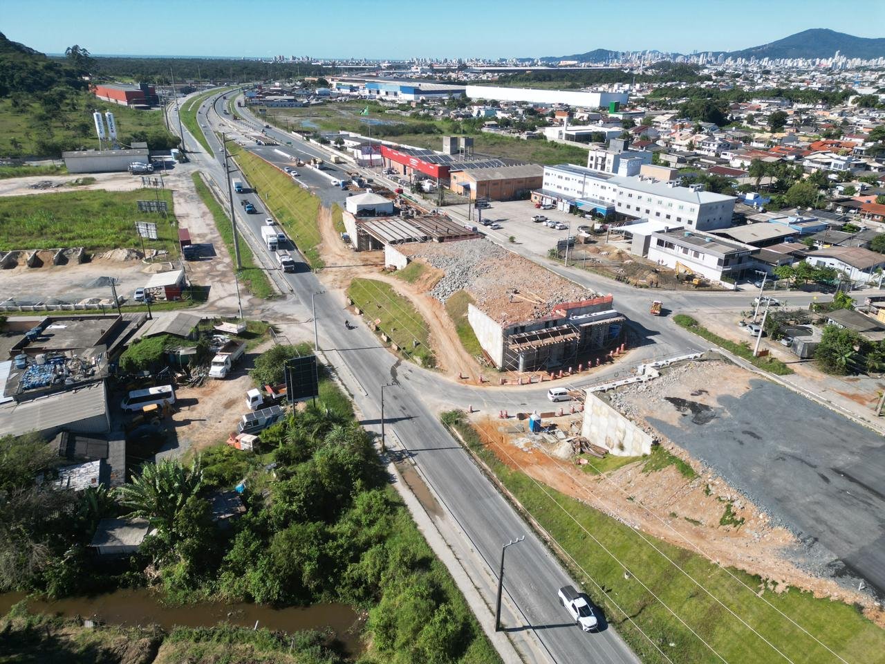 Duplicação BR-470